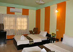 Standard Twin Room